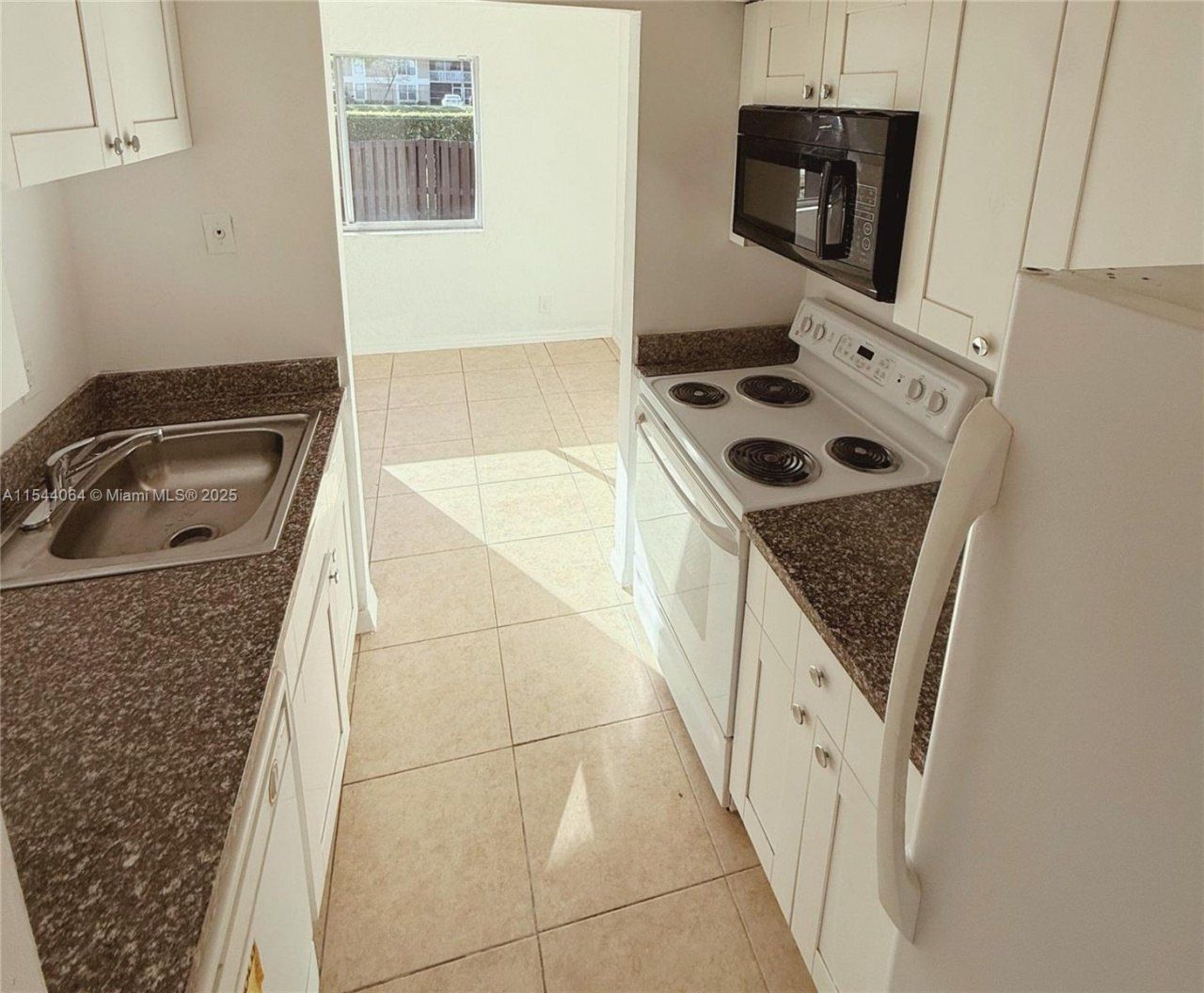 2106 Sherwood Forest Blvd, Unit 17, West Palm Beach, FL 33415 Photo