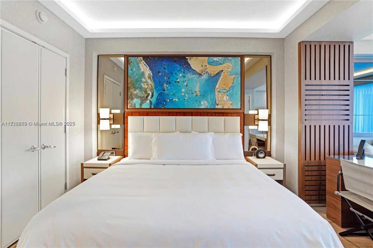 551 N Fort Lauderdale Beach Blvd, Unit R1806, Fort Lauderdale, FL 33304 Photo