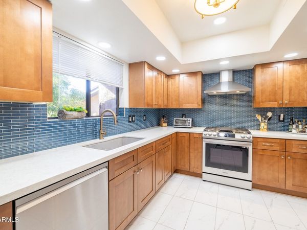 7438 E HUM Road, Unit 101, Carefree, AZ 85377