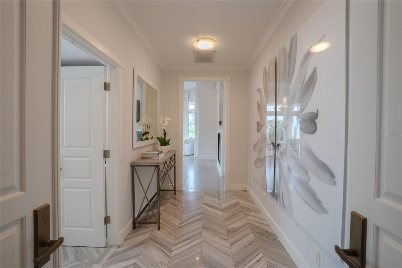 1541 Bay Point Drive, Sarasota, FL 34236 Photo