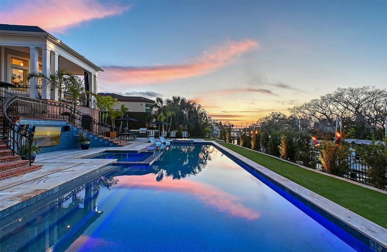 1541 Bay Point Drive, Sarasota, FL 34236 Photo