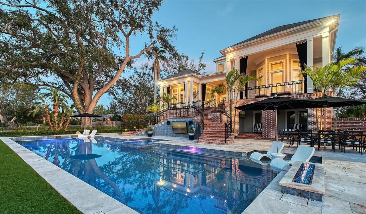 1541 Bay Point Drive, Sarasota, FL 34236 Photo