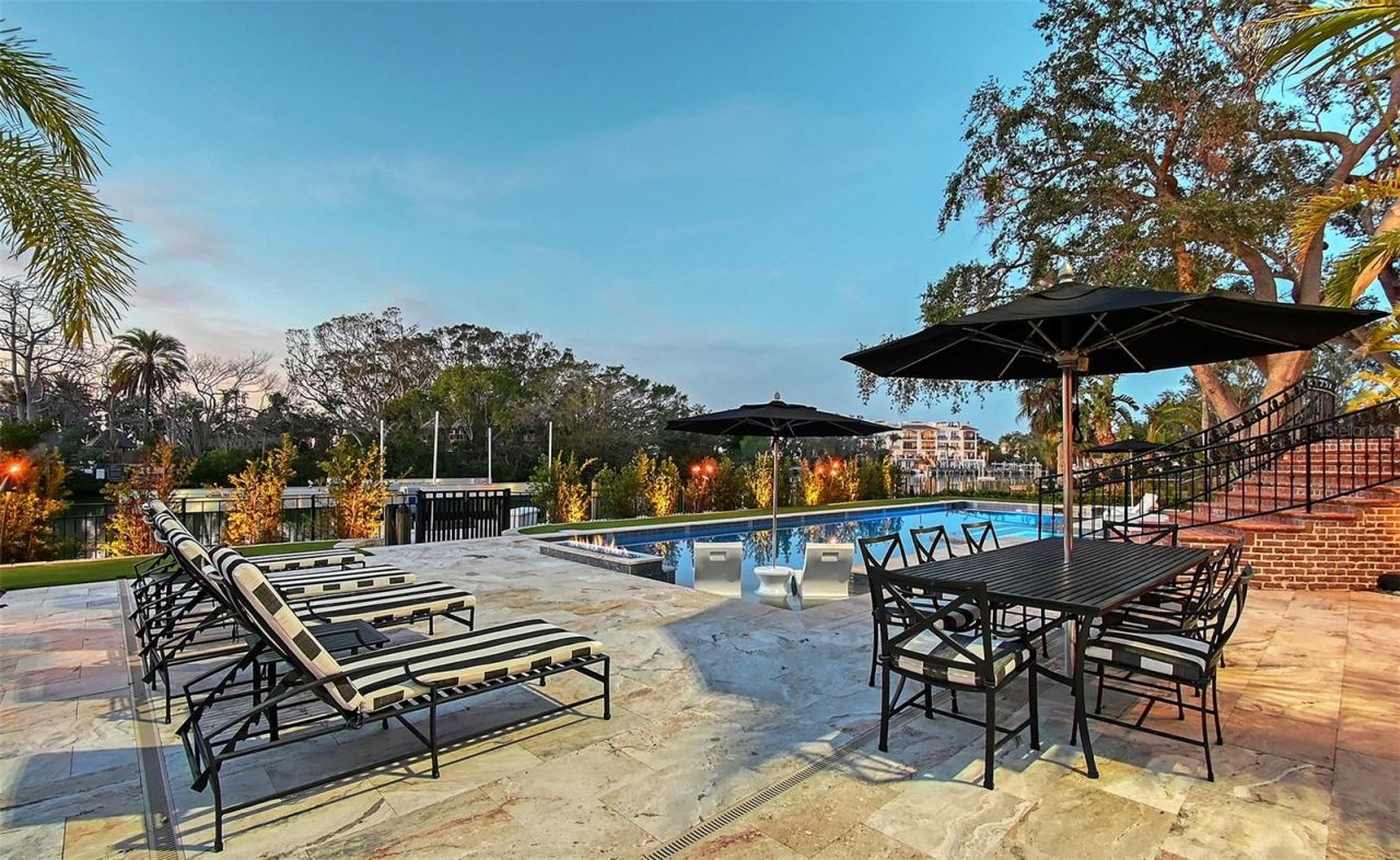 1541 Bay Point Drive, Sarasota, FL 34236 Photo