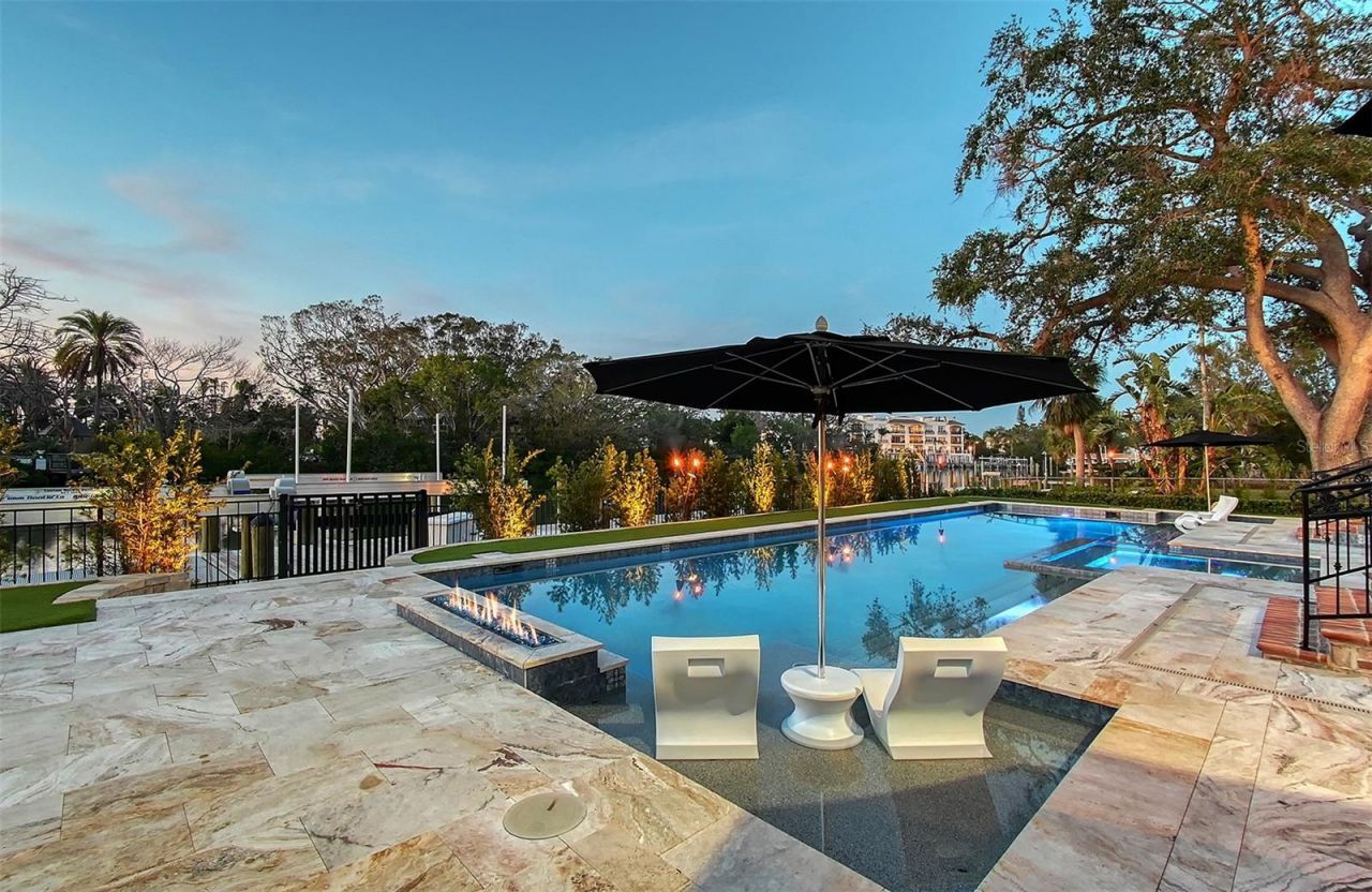 1541 Bay Point Drive, Sarasota, FL 34236 Photo