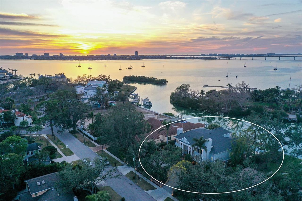 1541 Bay Point Drive, Sarasota, FL 34236 Photo