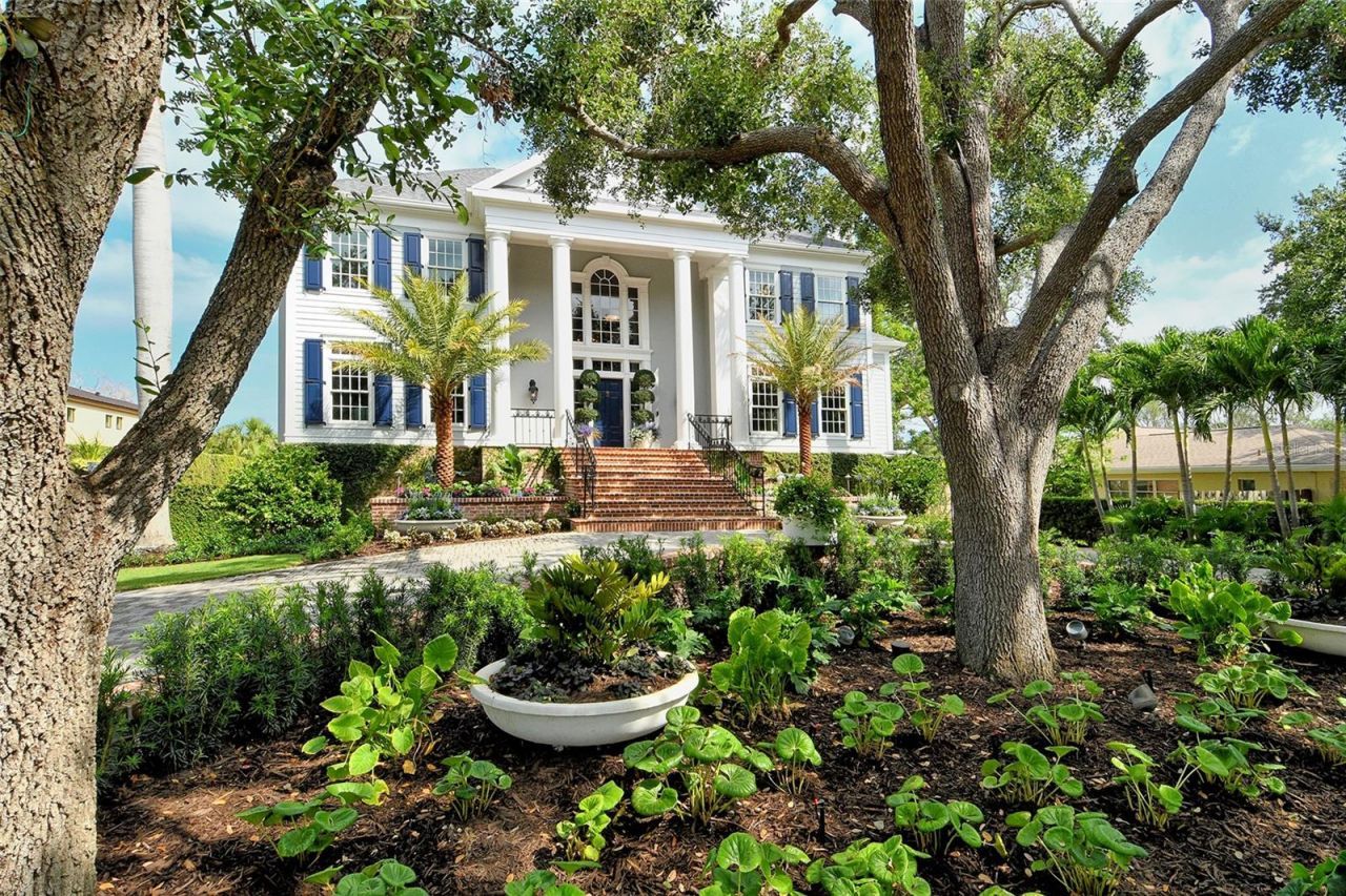 1541 Bay Point Drive, Sarasota, FL 34236 Photo