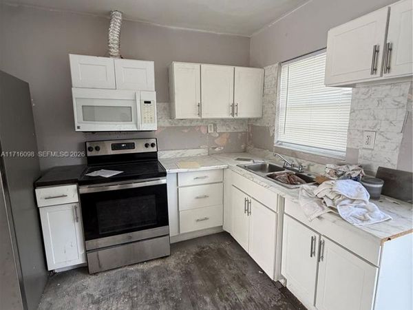 1240 SW 32nd Ave, Fort Lauderdale, FL 33312