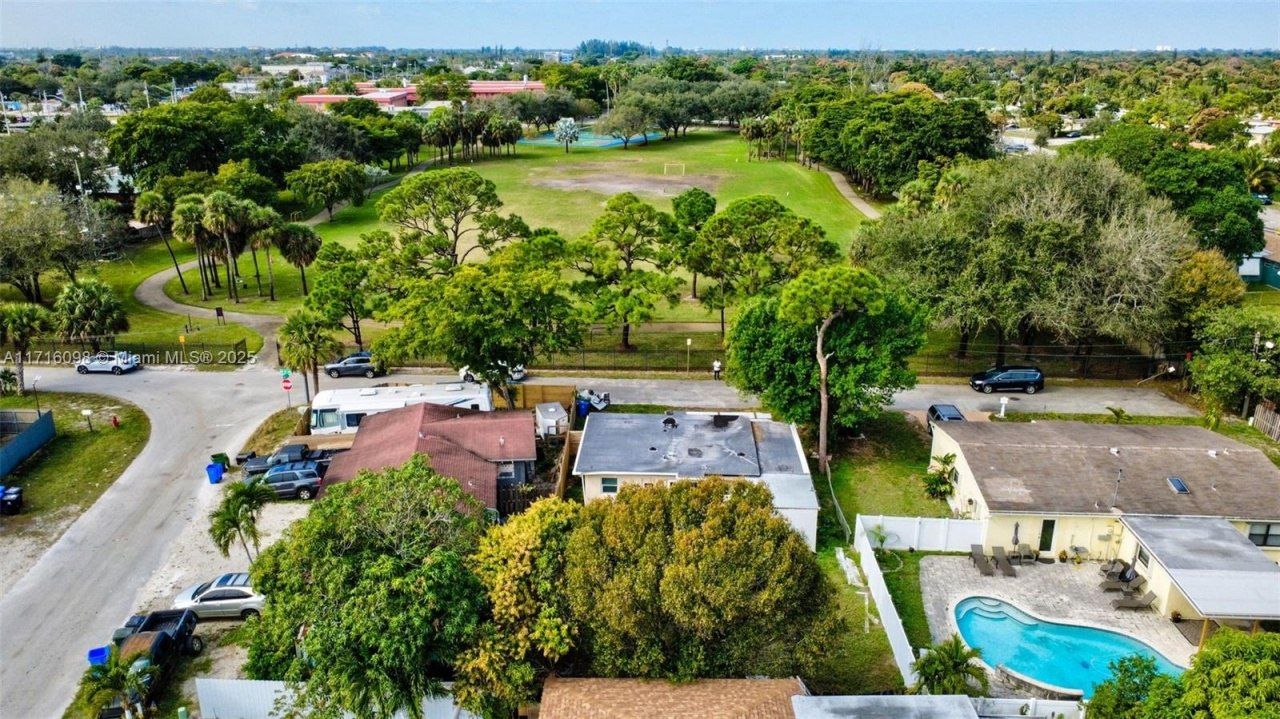 1240 SW 32nd Ave, Fort Lauderdale, FL 33312 Photo