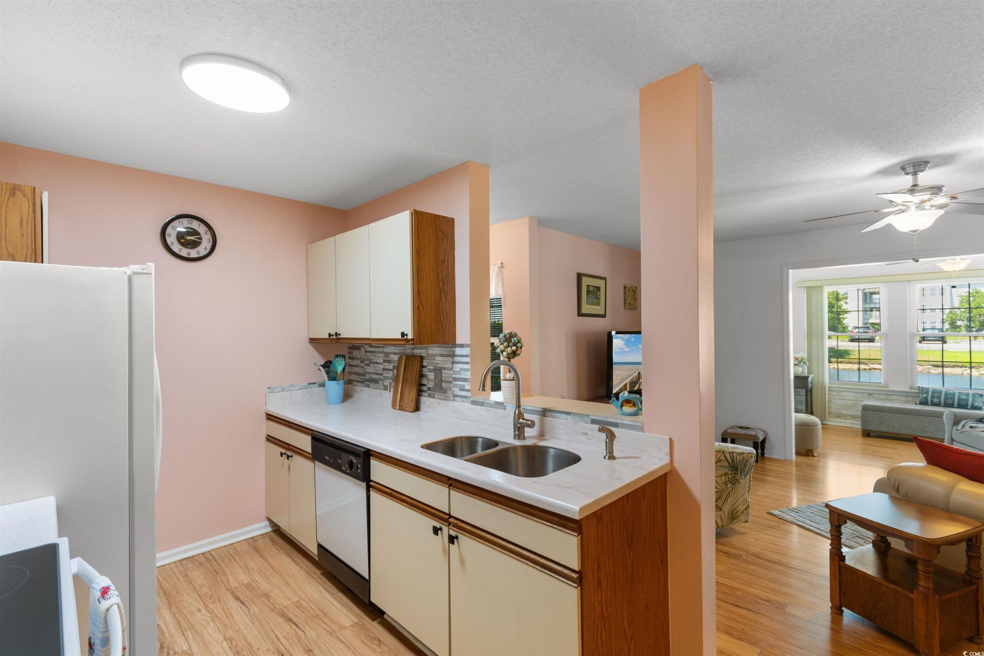 8650 Southbridge Dr. Photo 5