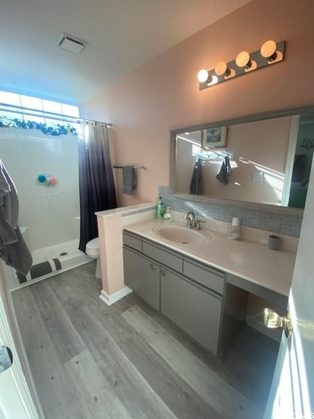 8650 Southbridge Dr. Photo 9