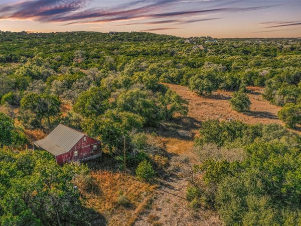 10107 Davy Crockett DR, Dripping Springs, TX 78620