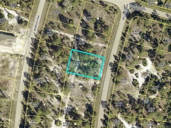 1252 Belfast AVE, FORT MYERS, FL 33913