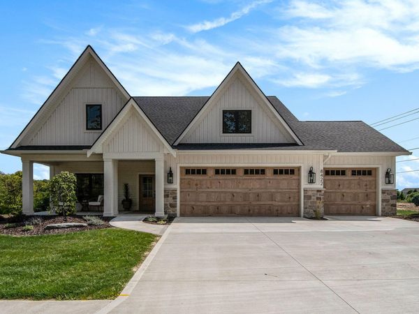 8422 Ravinewood Drive, Unit 31, Jenison, MI 49428