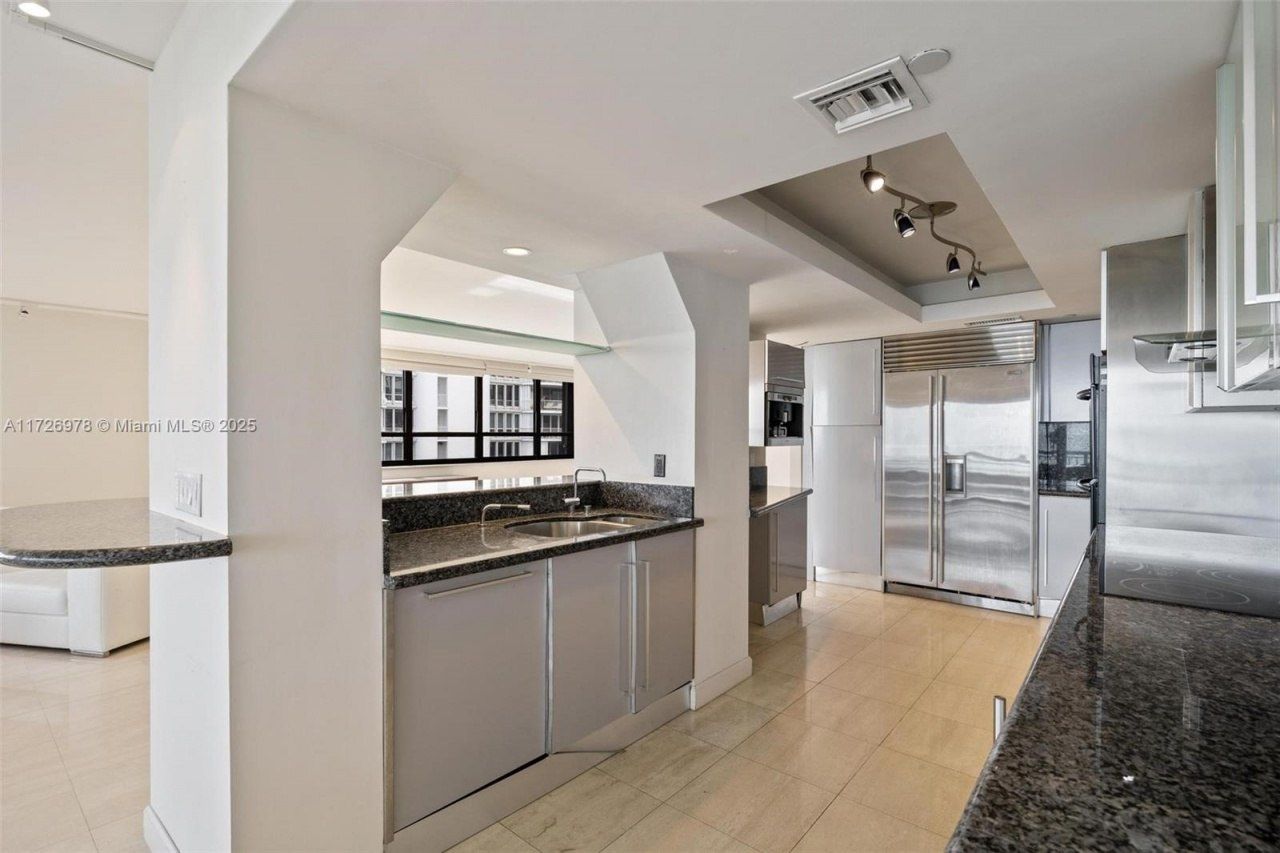 10175 Collins Ave, Unit 502, Bal Harbour, FL 33154 Photo