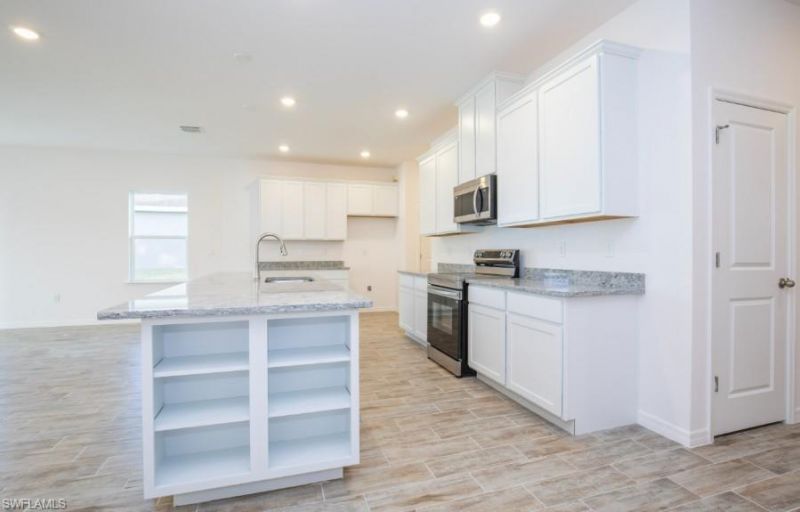 324 NW 1st Pl, Cape Coral, FL 33993 Photo