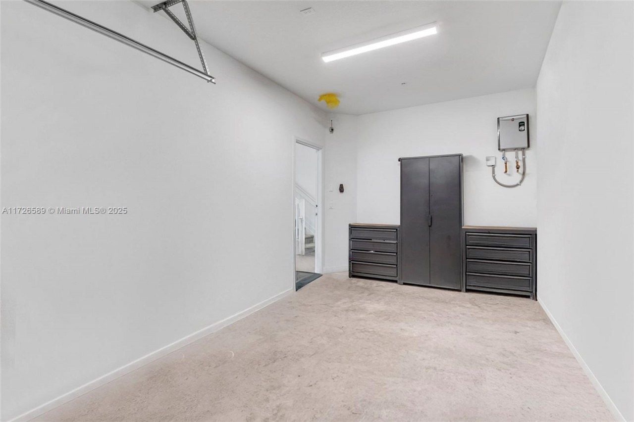 274 SW 159th Pl, Pembroke Pines, FL 33027 Photo