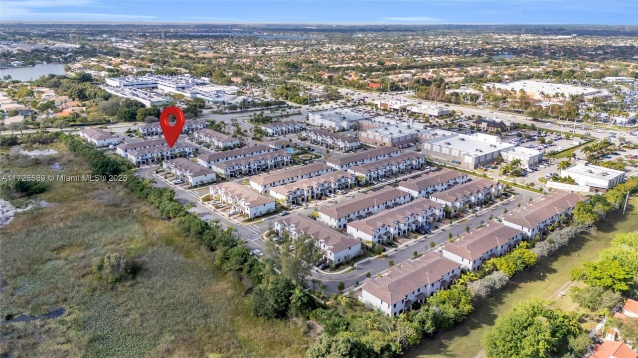 274 SW 159th Pl, Pembroke Pines, FL 33027 Photo