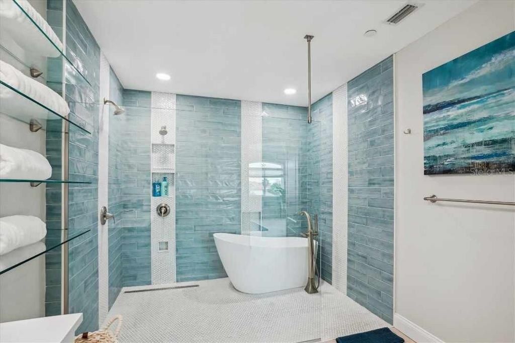 145 Brightwater Drive, Unit 2, Clearwater, FL 33767 Photo