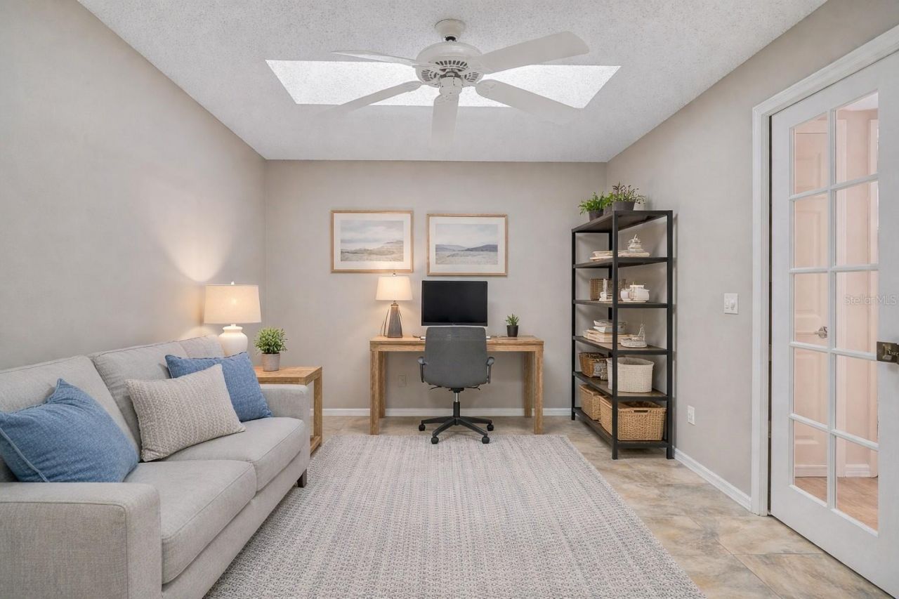 7146 Lakeside Drive, Sarasota, FL 34243 Photo