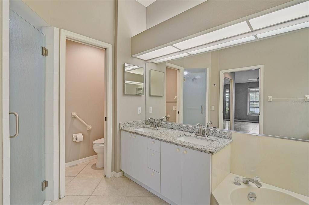 7146 Lakeside Drive, Sarasota, FL 34243 Photo