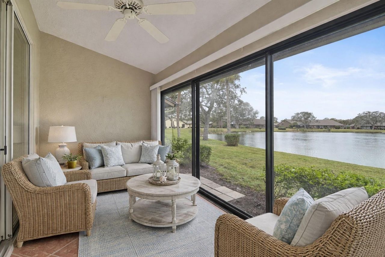 7146 Lakeside Drive, Sarasota, FL 34243 Photo
