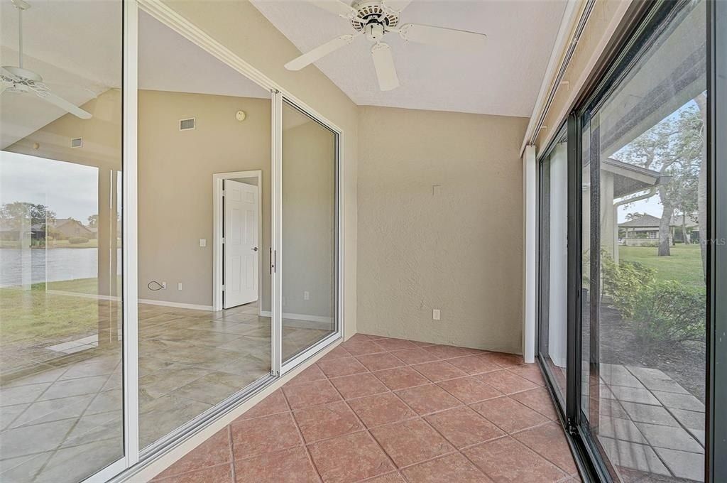 7146 Lakeside Drive, Sarasota, FL 34243 Photo