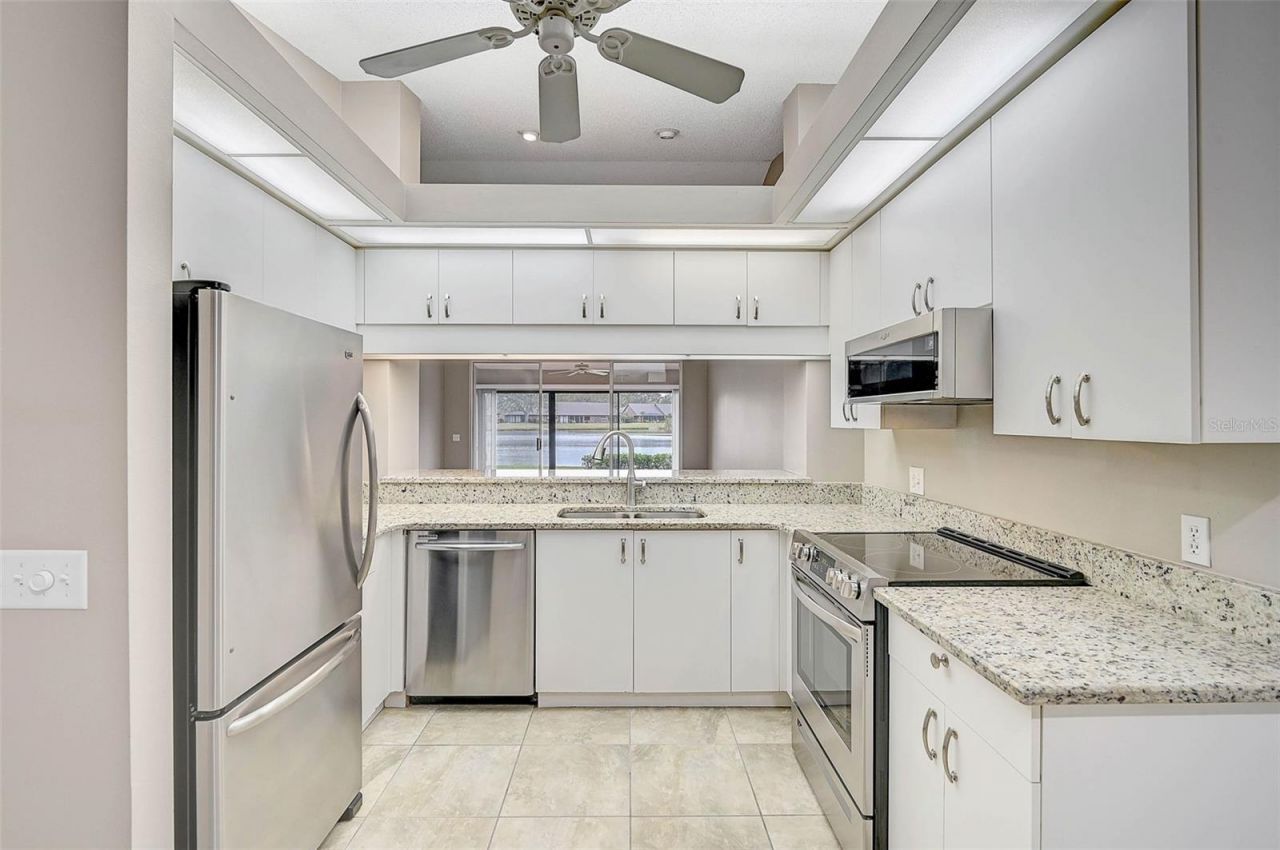 7146 Lakeside Drive, Sarasota, FL 34243 Photo