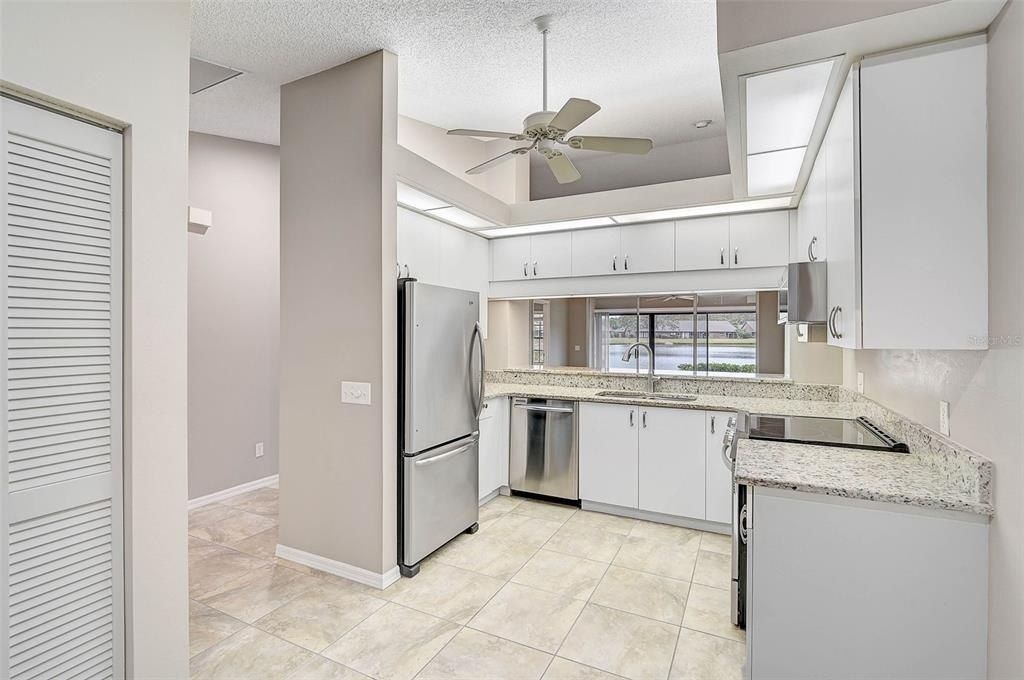 7146 Lakeside Drive, Sarasota, FL 34243 Photo