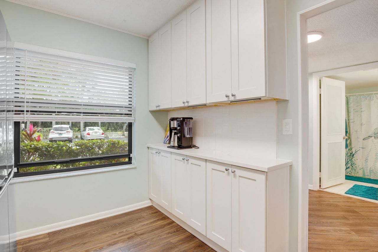 4745 Lucerne Lakes Boulevard, Unit 101, Lake Worth, FL 33467 Photo