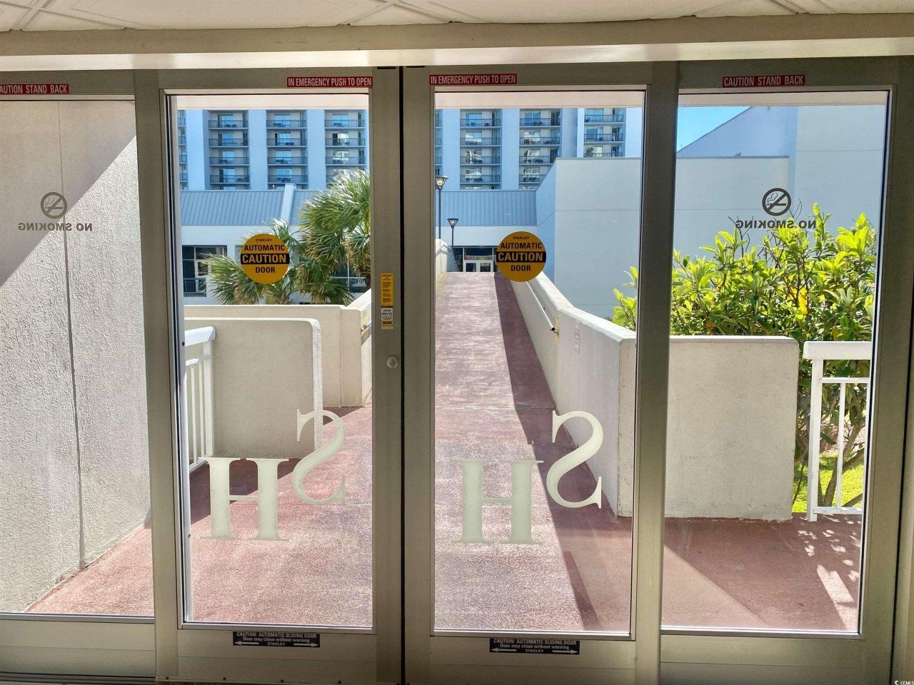 9820 Queensway Blvd. Photo 39