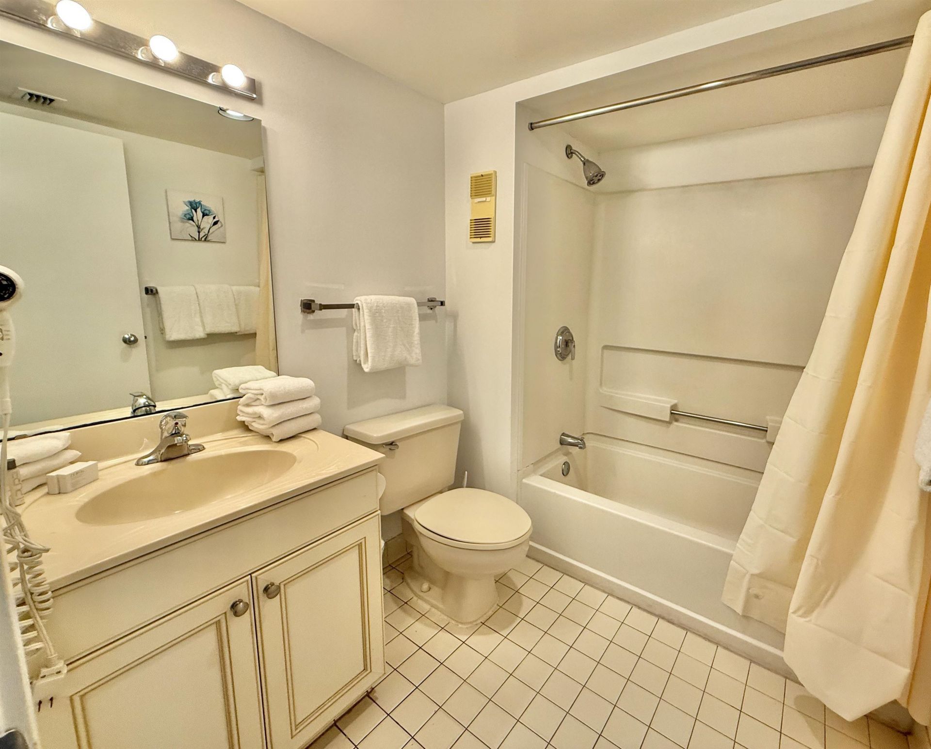 9820 Queensway Blvd. Photo 44