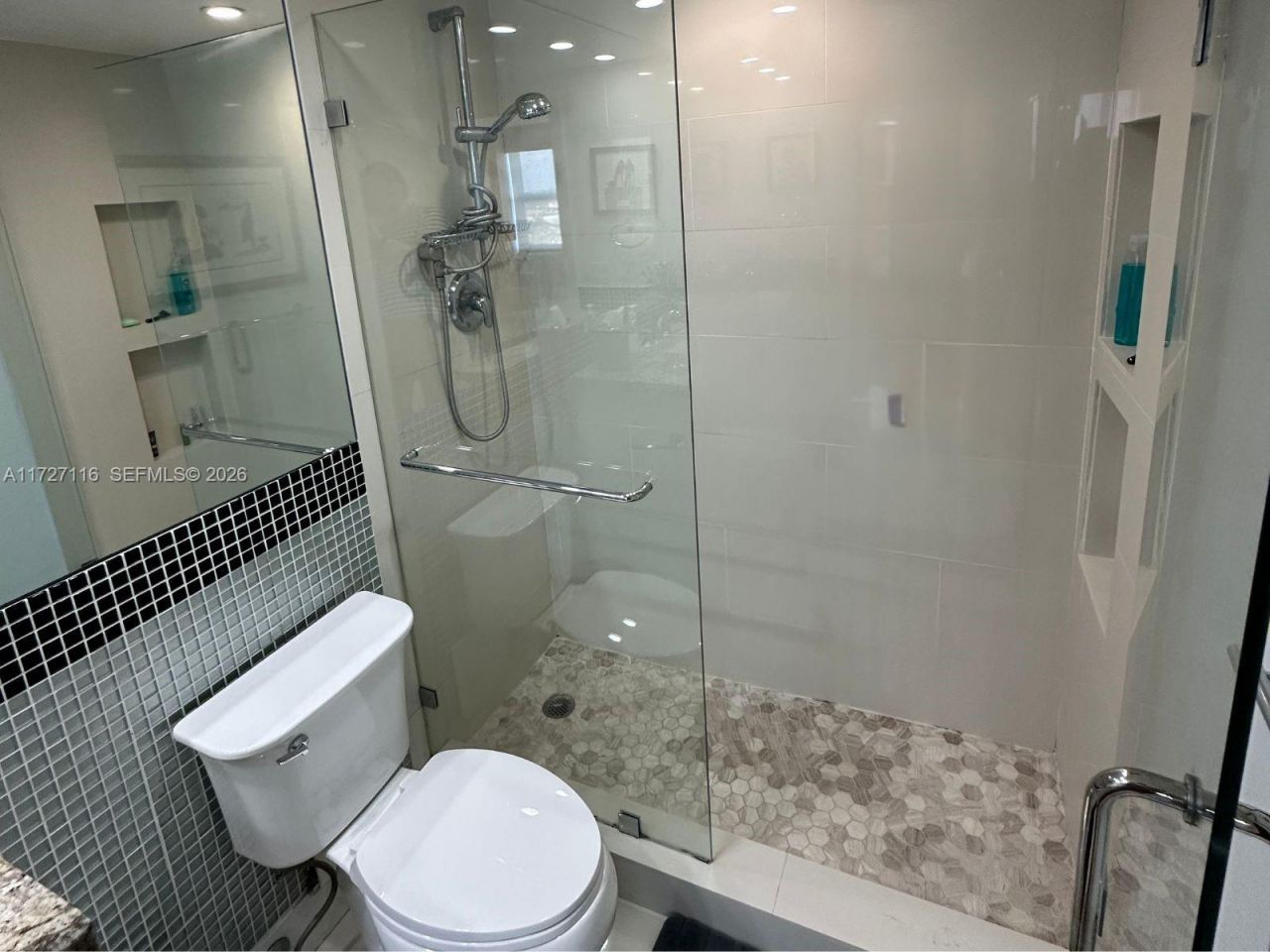 3300 NE 36th St, Unit 605, Fort Lauderdale, FL 33308 Photo