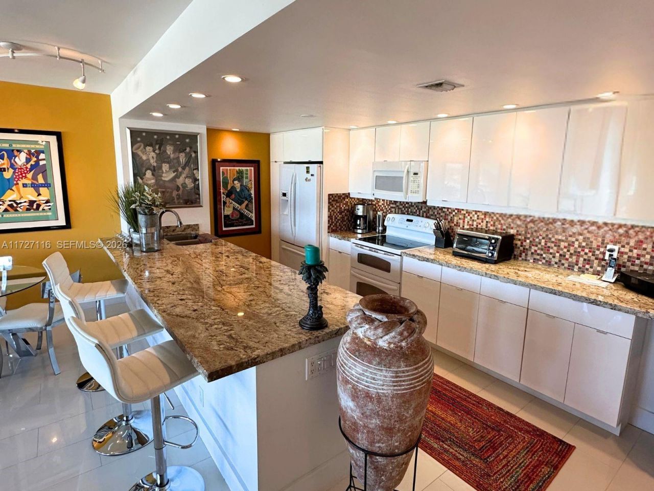 3300 NE 36th St, Unit 605, Fort Lauderdale, FL 33308 Photo