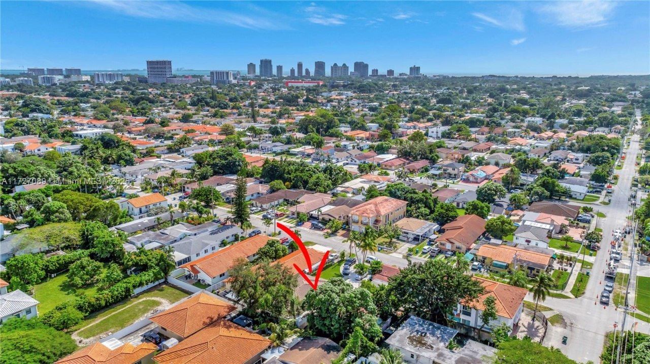 3541 SW 23rd Ter, Miami, FL 33145 Photo