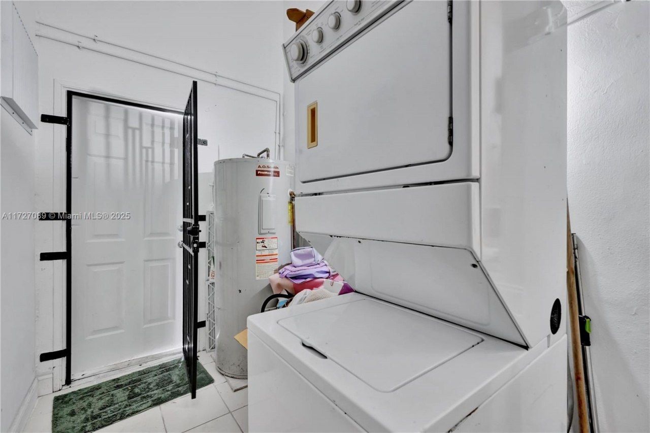 3541 SW 23rd Ter, Miami, FL 33145 Photo