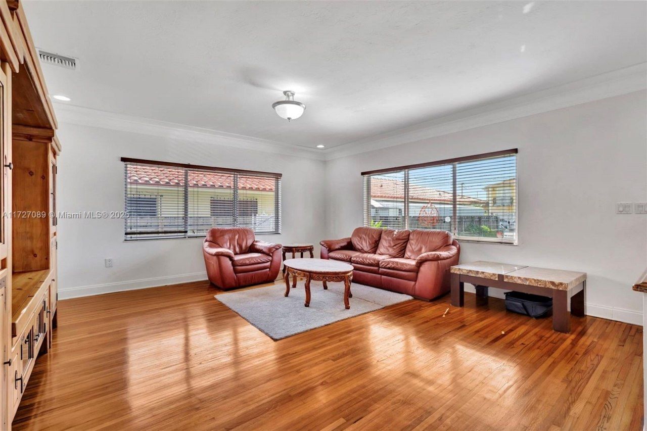 3541 SW 23rd Ter, Miami, FL 33145 Photo