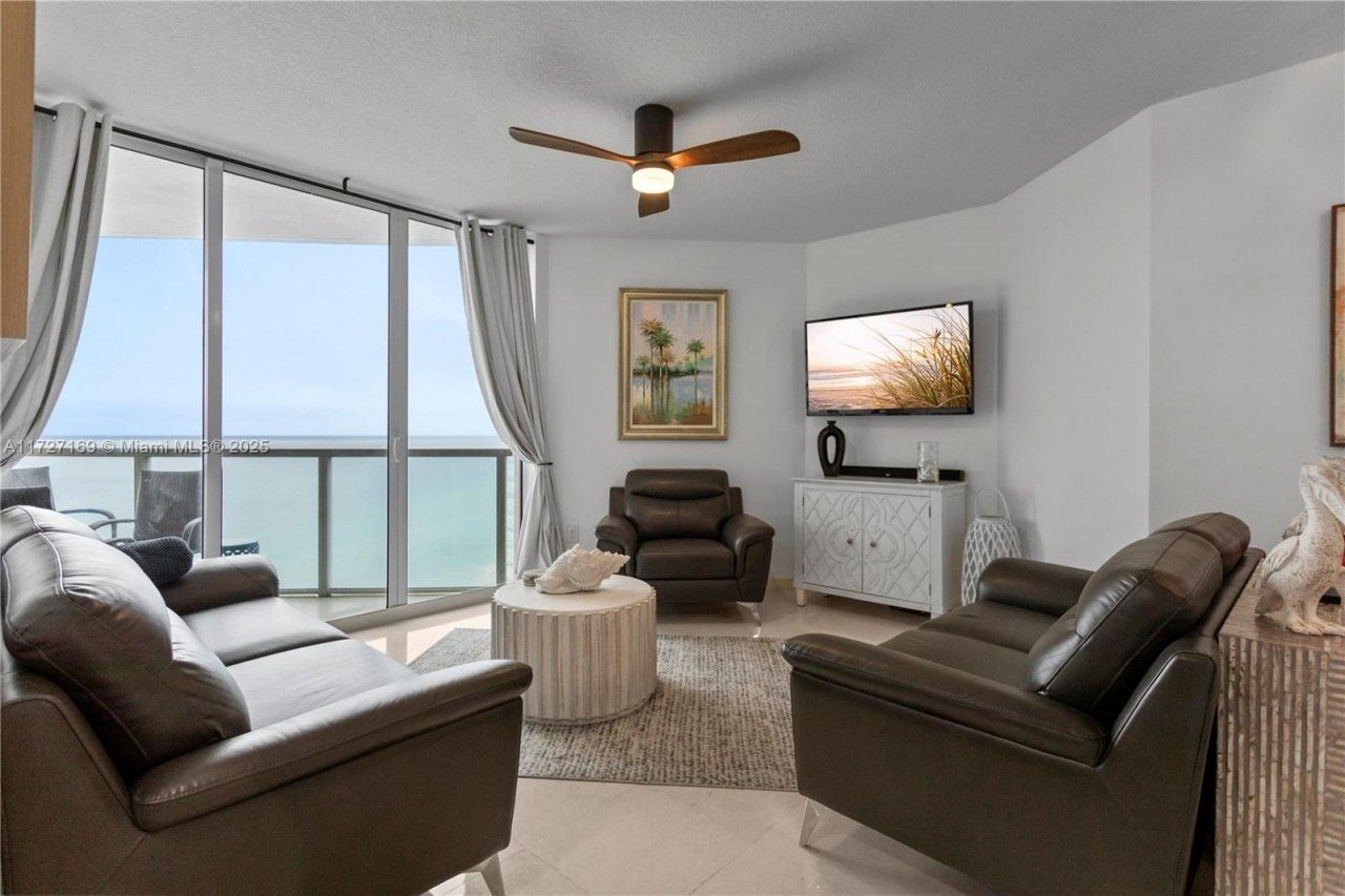 16699 Collins Ave, Unit 2709, Sunny Isles Beach, FL 33160 Photo