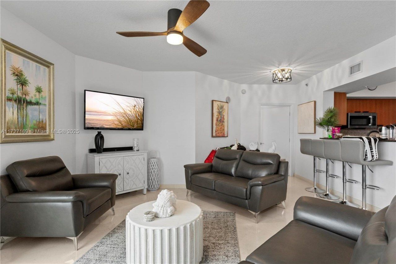 16699 Collins Ave, Unit 2709, Sunny Isles Beach, FL 33160 Photo