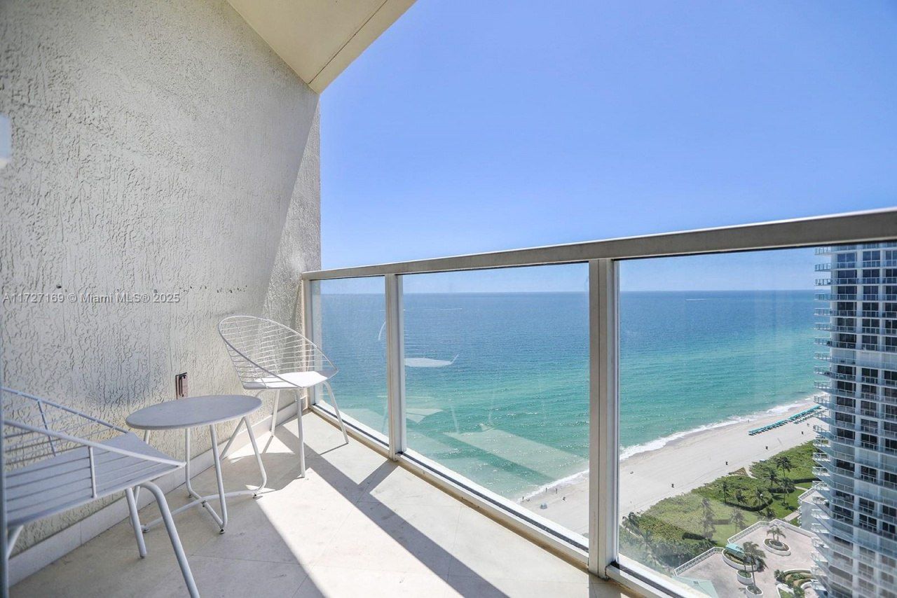 16699 Collins Ave, Unit 2709, Sunny Isles Beach, FL 33160 Photo