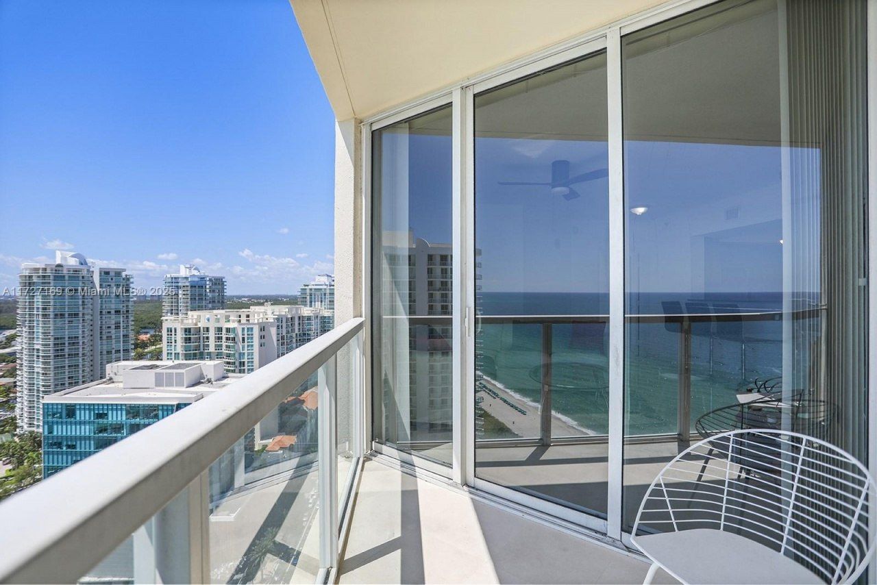 16699 Collins Ave, Unit 2709, Sunny Isles Beach, FL 33160 Photo