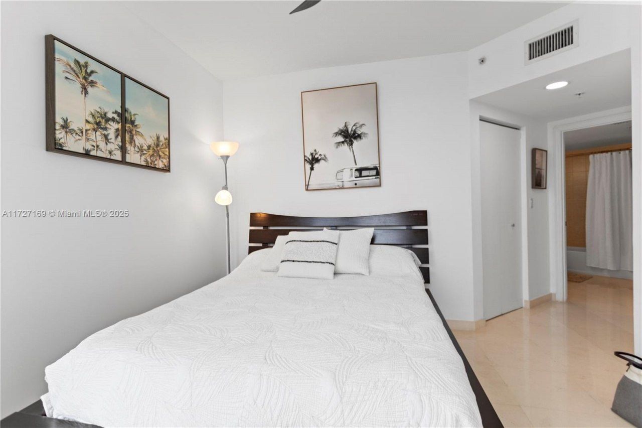 16699 Collins Ave, Unit 2709, Sunny Isles Beach, FL 33160 Photo