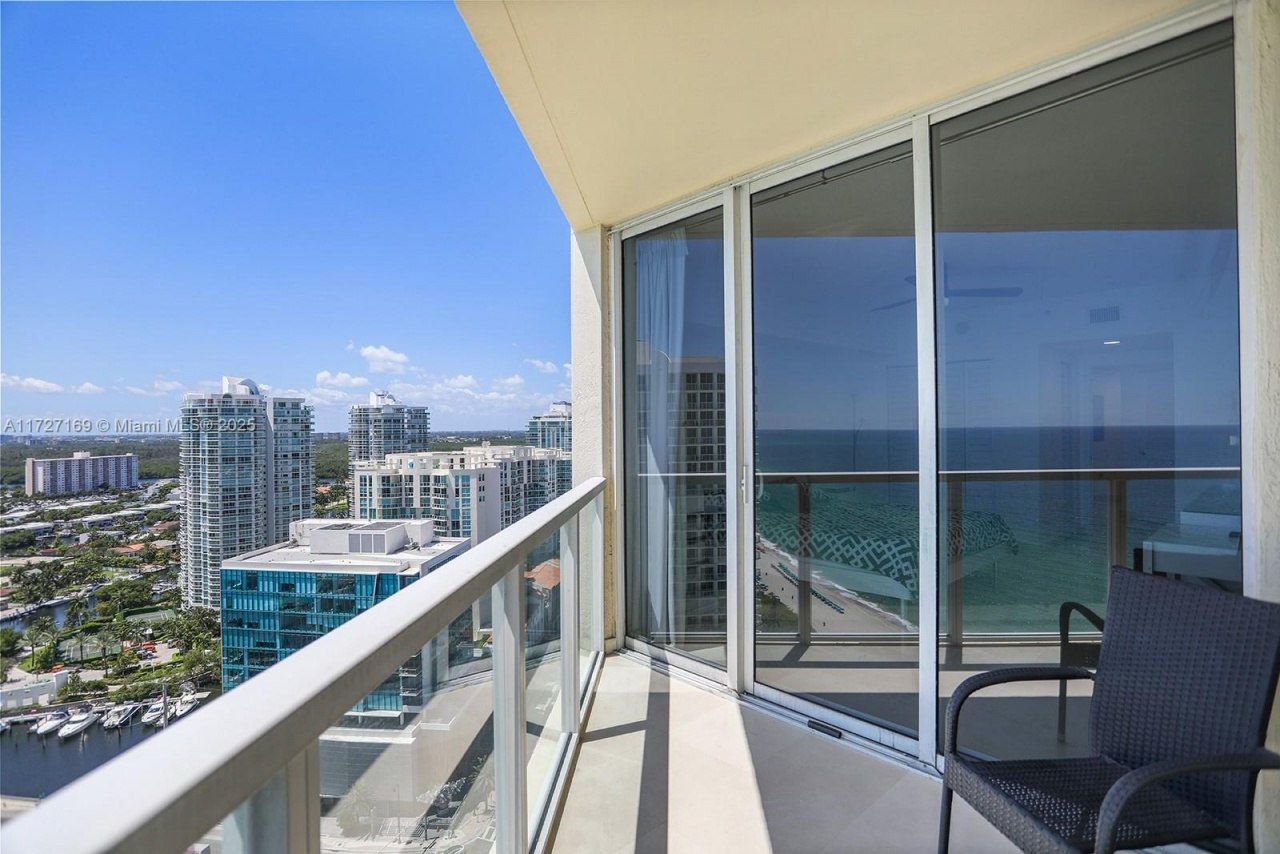 16699 Collins Ave, Unit 2709, Sunny Isles Beach, FL 33160 Photo
