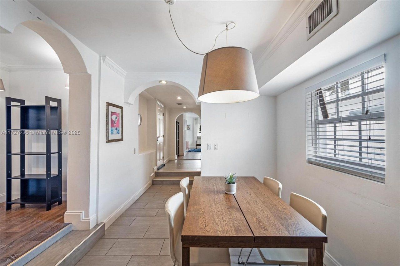 1428 SW 11th Ter, Unit N/A, Miami, FL 33135 Photo