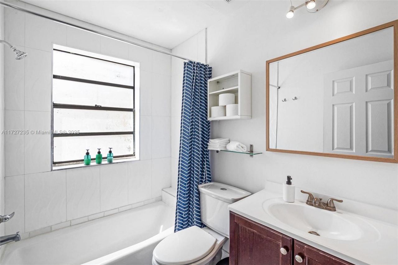 1428 SW 11th Ter, Unit N/A, Miami, FL 33135 Photo