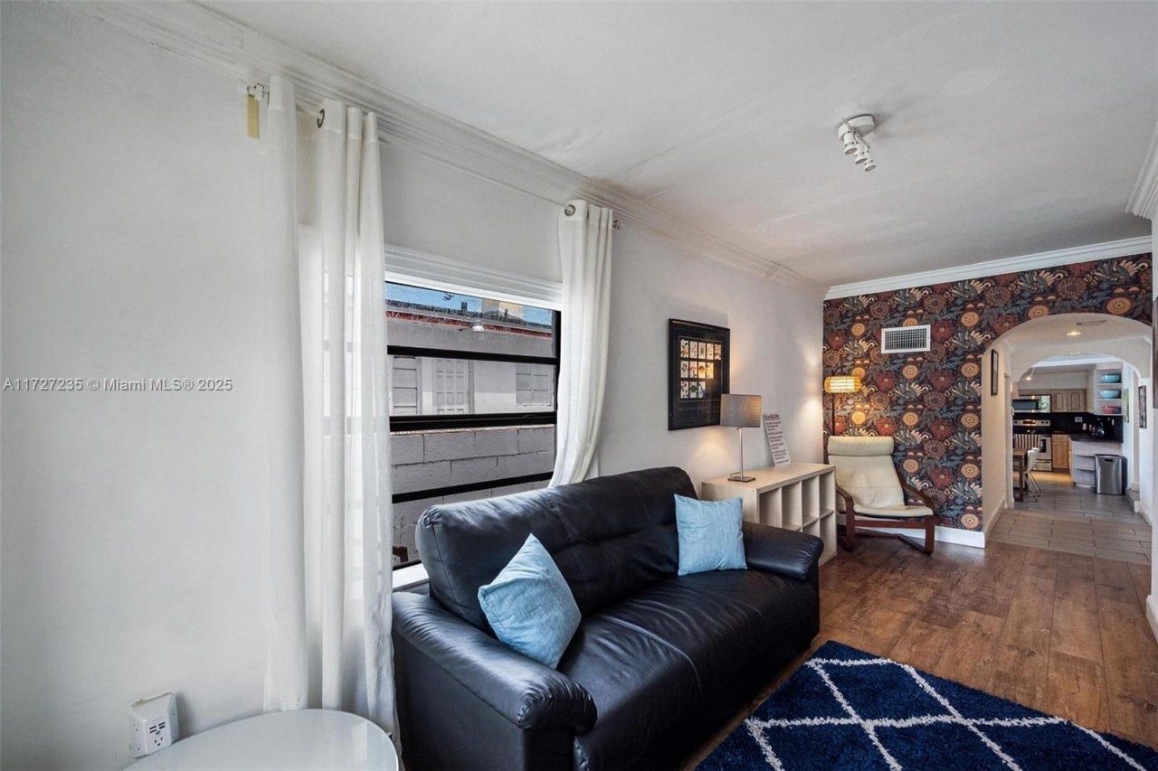 1428 SW 11th Ter, Unit N/A, Miami, FL 33135 Photo