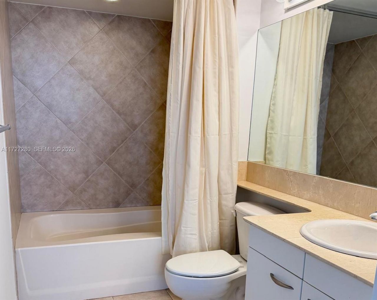 2080 S Ocean Dr, Unit 502, Hallandale Beach, FL 33009 Photo