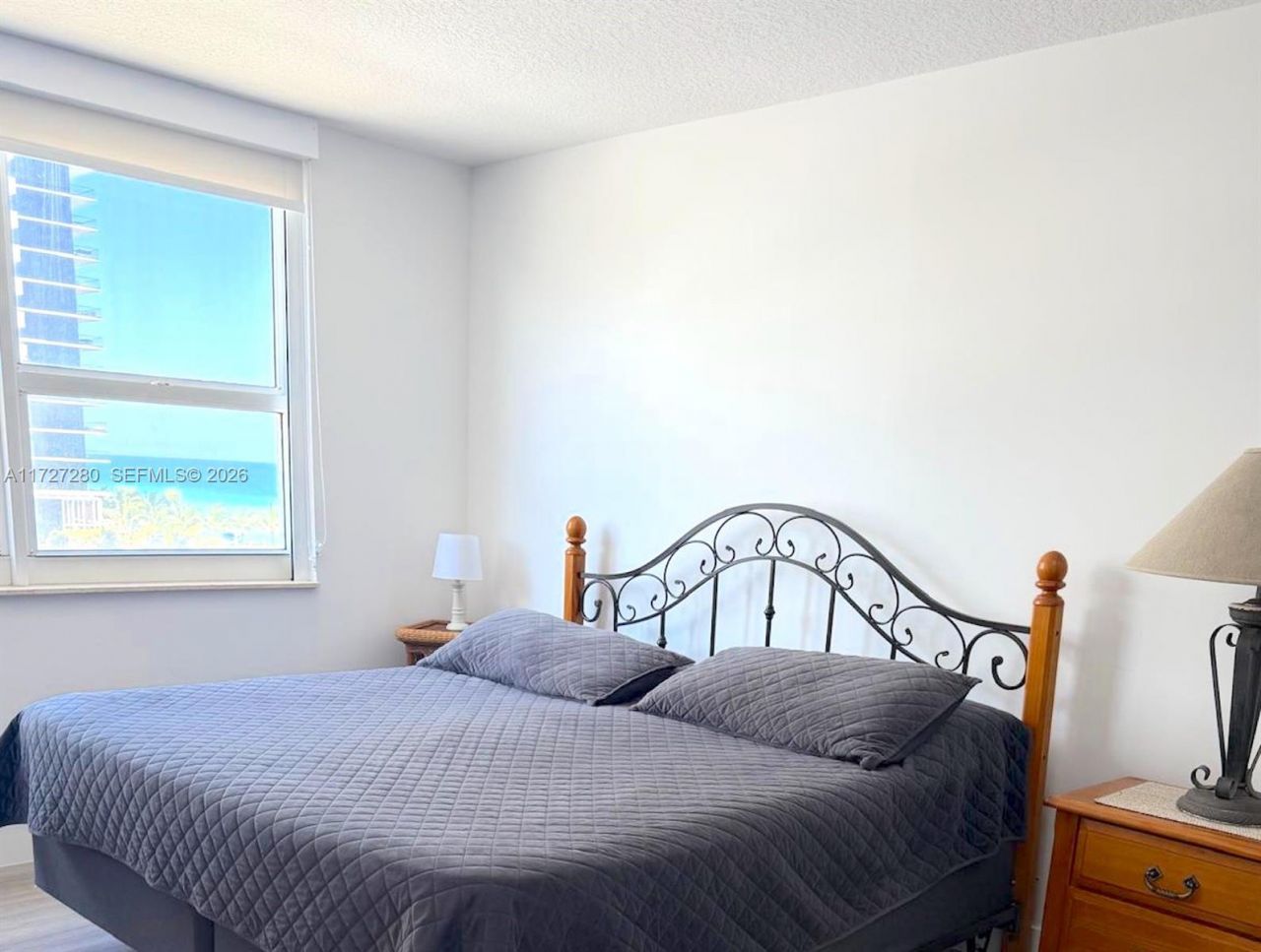 2080 S Ocean Dr, Unit 502, Hallandale Beach, FL 33009 Photo