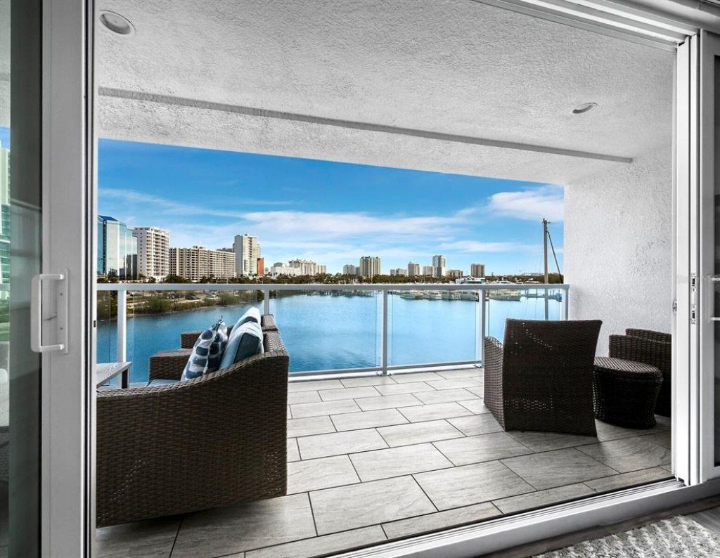 650 Golden Gate Point, Unit 401, Sarasota, FL 34236 Photo