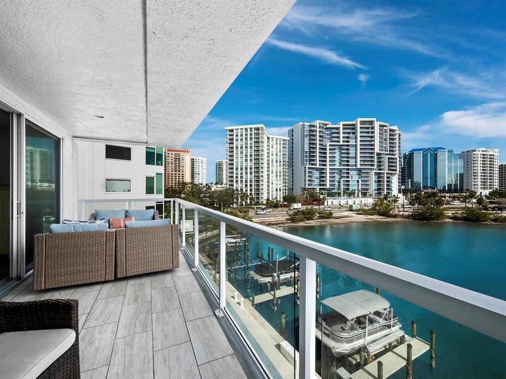 650 Golden Gate Point, Unit 401, Sarasota, FL 34236 Photo