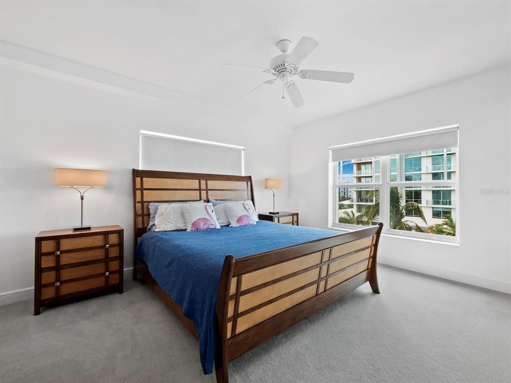 650 Golden Gate Point, Unit 401, Sarasota, FL 34236 Photo